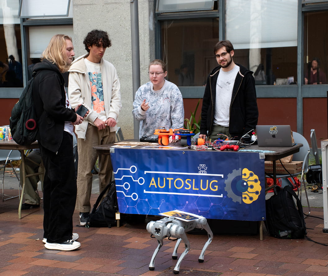 Autoslug club with 4-legged robot